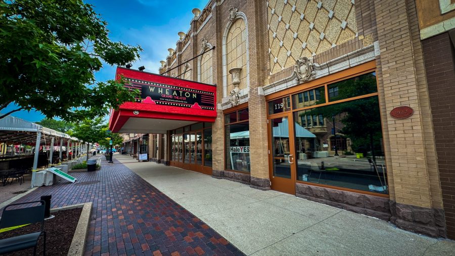 Discover DuPage with downtown Wheaton