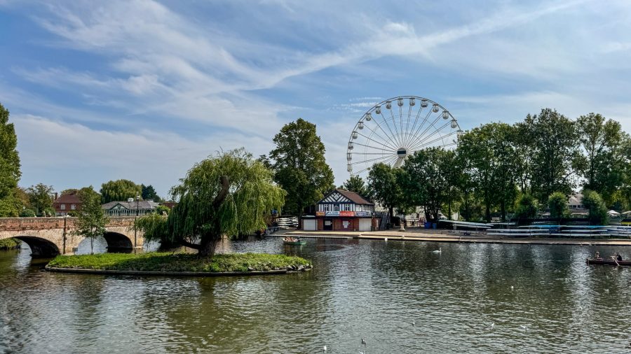 Ferris wheel in Stratford upon Avon offering festive views – a day in Stratford upon Avon