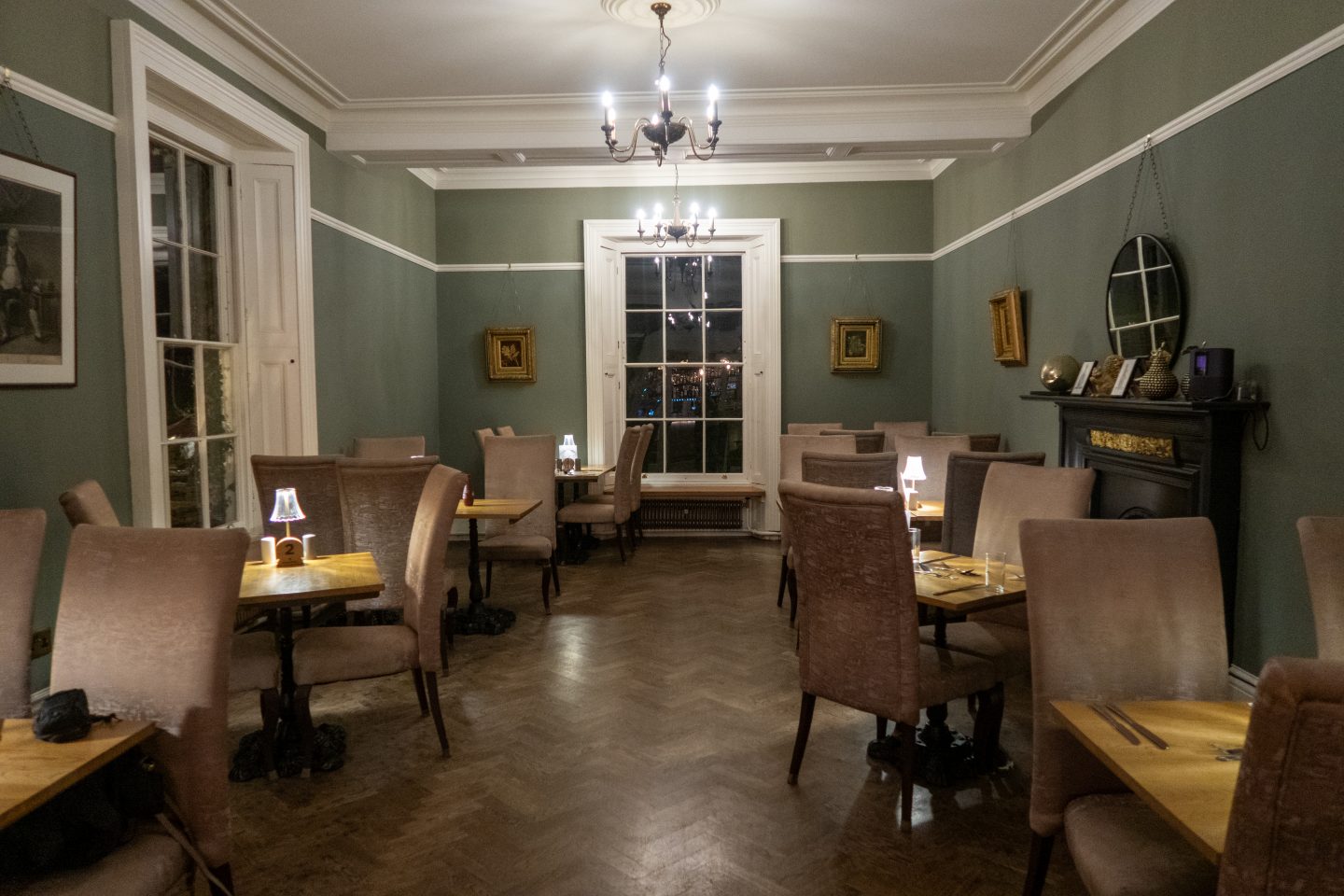 The interior furnishings of the dining room of the Oakhill Cromford Hotel