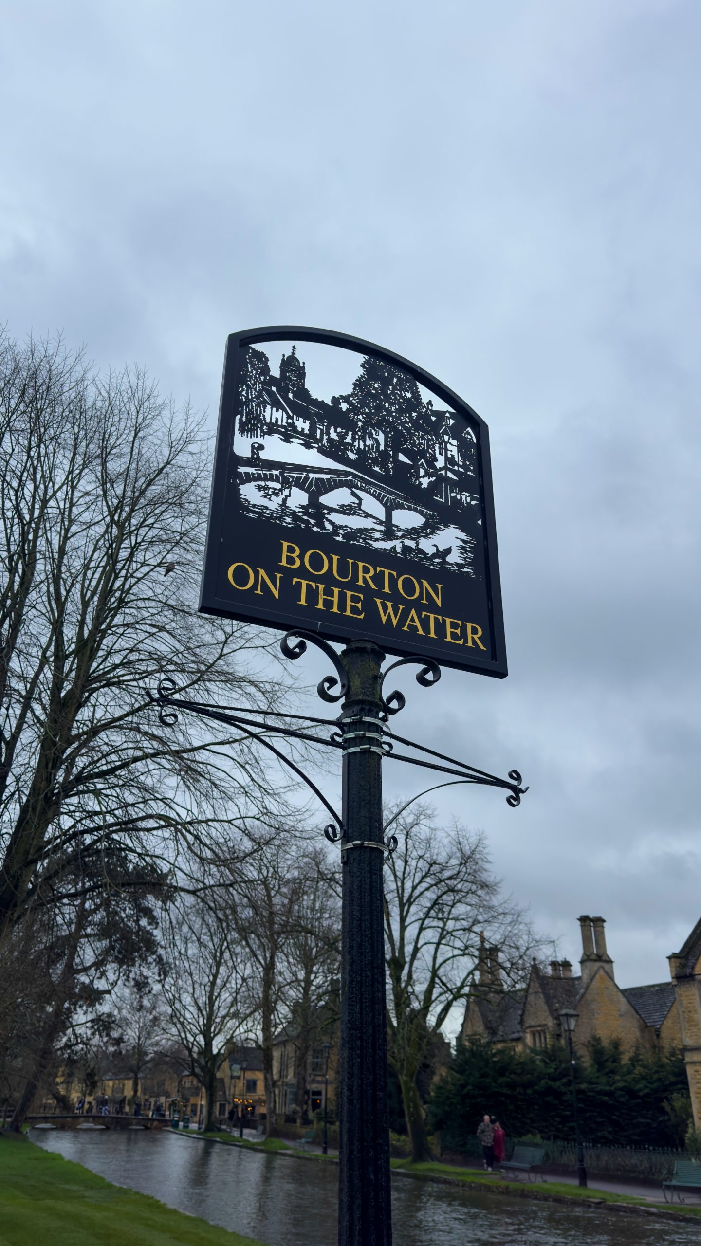 Bourton on the water sign