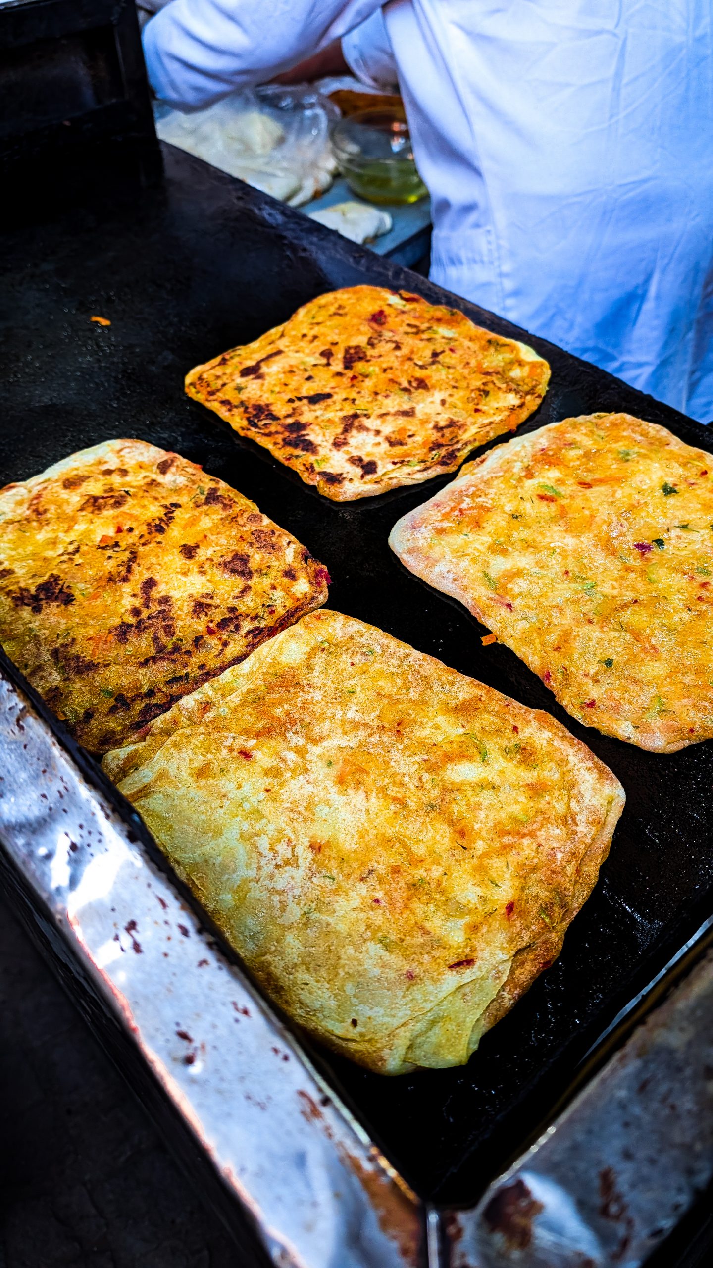 Msemmen being cooked